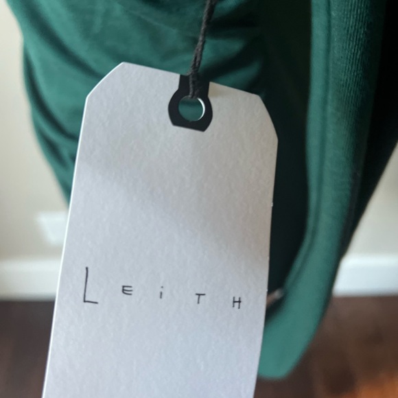 NWT - LEITH RUCHED Body Con Dress- Green- size Medium - Picture 3 of 10